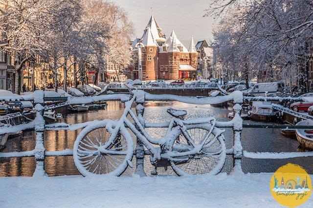 Amsterdam Kış Mevsimi